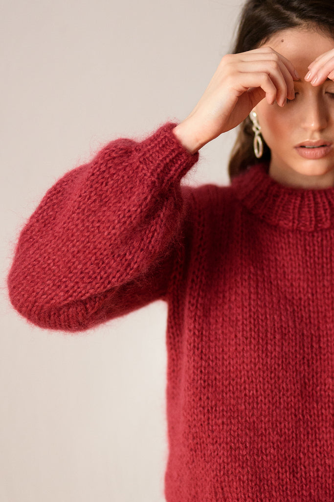Chunky Mohair Sweater, Hand Knit Pullover, Oversized Knit Sweater in Kid  Mohair, Mockneck & Bubble Sleeves, Loose Fit, Womens Knitted Blouse – The  Fairnest